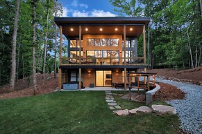 Zoka - Modern Mountain Retreat