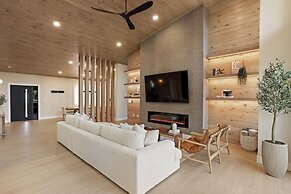 Zoka - Modern Mountain Retreat