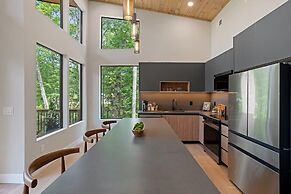 Zoka - Modern Mountain Retreat