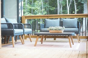 Zoka - Modern Mountain Retreat