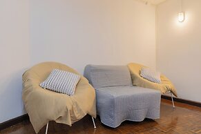 Calmly Stay Ratchada