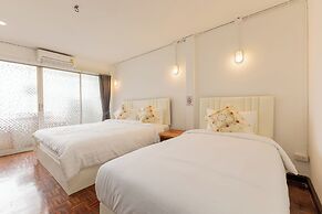 Calmly Stay Ratchada