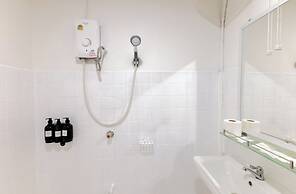 Calmly Stay Ratchada