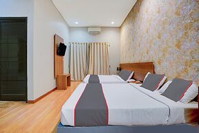 Hotel O Padang near Mesjid Raya