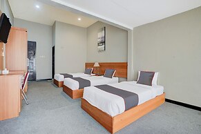 Hotel O Padang near Mesjid Raya