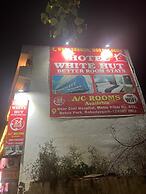 Hote White Hut