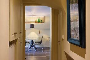 2BR Oasis South Riviera Stay MK