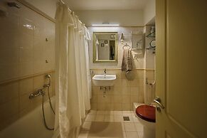 2BR Oasis South Riviera Stay MK