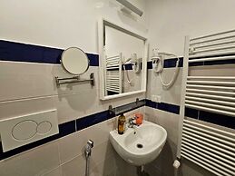 Guest House COLORS