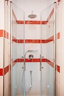 Guest House COLORS