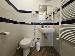 Guest House COLORS