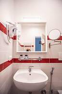 Guest House COLORS