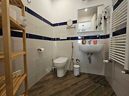 Guest House COLORS
