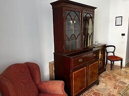 STENDARDI S HOUSE
