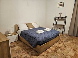 STENDARDI S HOUSE