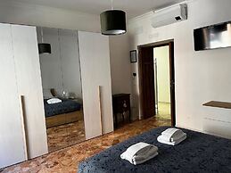 STENDARDI S HOUSE