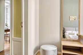 JOIVY Cute flat near Guastalla Gardens