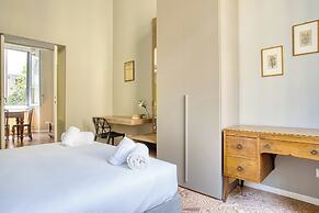 JOIVY Cute flat near Guastalla Gardens