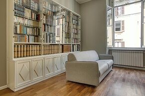 JOIVY Cute flat near Guastalla Gardens