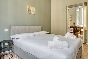 JOIVY Cute flat near Guastalla Gardens