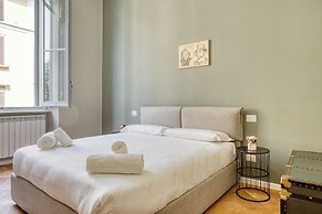 JOIVY Cute flat near Guastalla Gardens