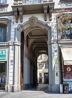 JOIVY Cute flat near Guastalla Gardens