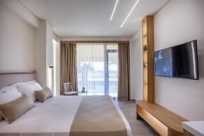 Aliston Deluxe Living - Adults Only