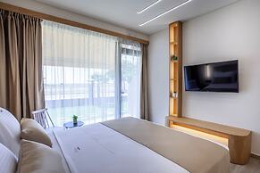 Aliston Deluxe Living - Adults Only