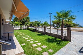 Aliston Deluxe Living - Adults Only