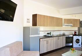 Tarmaros - Families & Groups