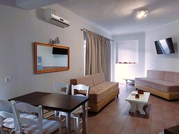 Tarmaros - Families & Groups