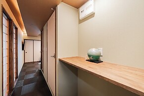 CU Host Dotonbori No.1 Mansion