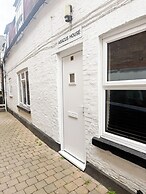 Abacus House Apartments