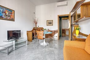 JOIVY Captivating flat with balcony