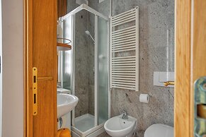 JOIVY Captivating flat with balcony