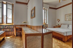 JOIVY Captivating flat with balcony