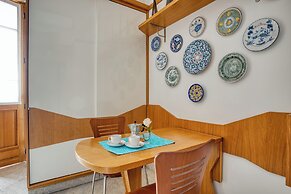 JOIVY Captivating flat with balcony