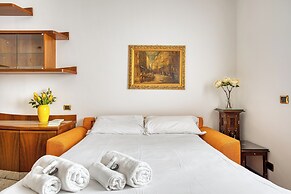 JOIVY Captivating flat with balcony