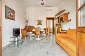 JOIVY Captivating flat with balcony