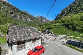 Casa Andy 2 Val Lavizzara