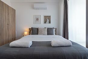 Pauhad 3 - Larnaca Studios & Apts