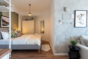 Pauhad 3 - Larnaca Studios & Apts