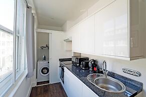 Imperial Middlesex Street Apartments