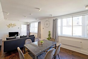 Imperial Middlesex Street Apartments