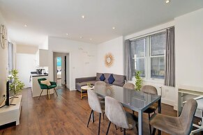 Imperial Middlesex Street Apartments