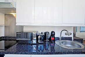 Imperial Middlesex Street Apartments