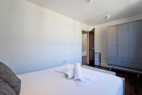 Imperial Middlesex Street Apartments