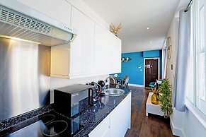 Imperial Middlesex Street Apartments