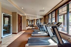 Luxury Crystal Peak Lodge 2 Bedroom Condo - Ski In, Ski Out
