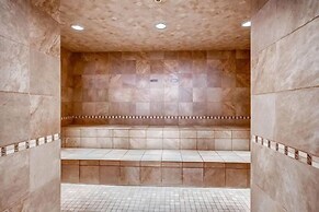 Luxury Crystal Peak Lodge 2 Bedroom Condo - Ski In, Ski Out